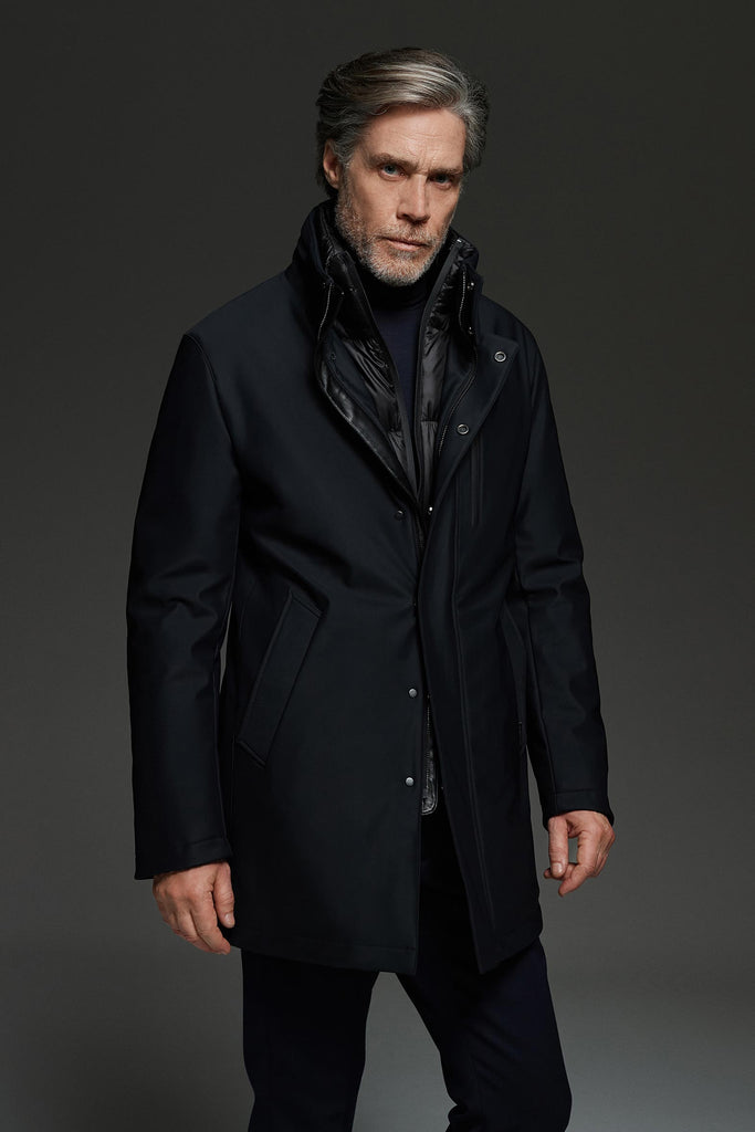 Cappotto uomo invernale blu marino, in tessuto tecnico e imbottito in piuma | Montecore
